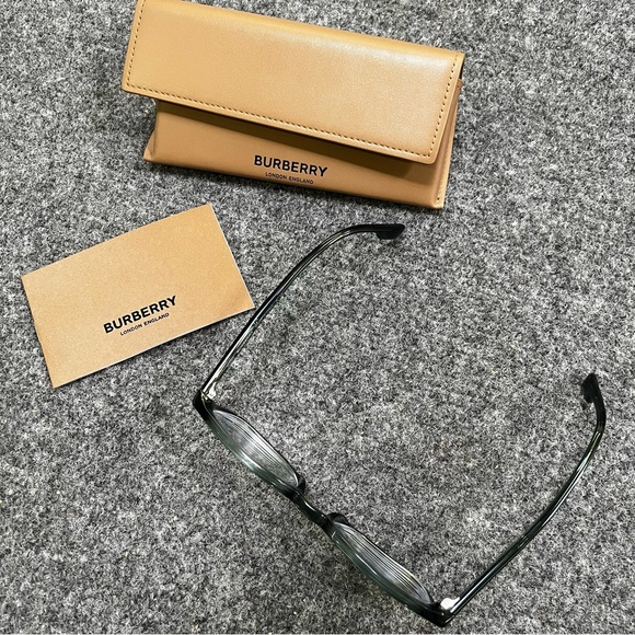 Burberry Glasses - Picture 3 of 7